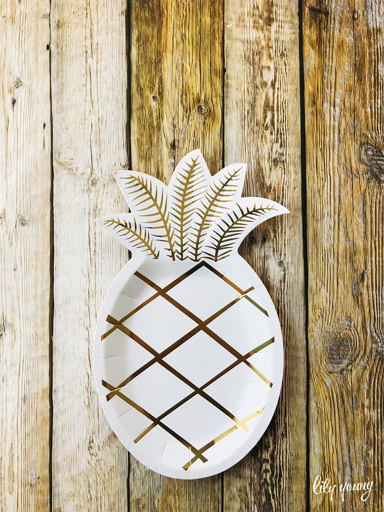 Standard White/Gold Pineapple Paper Plate - Pack of 12